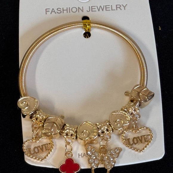 Chic Gold Bracelet with Red Clover Butterfly & Heart Charm Bracelet - Picture 2 of 4